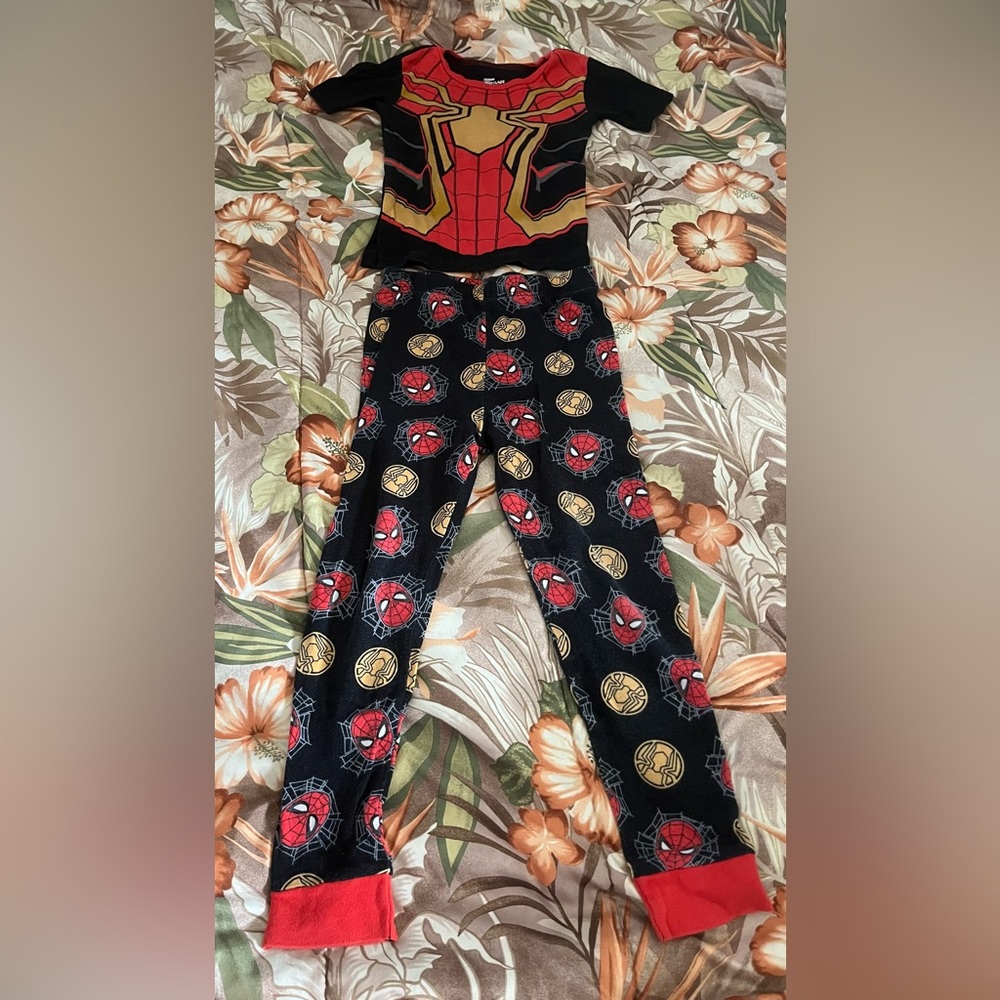 Marvel Studios Spider-Man No Way Home Boys Pajamas Size 8